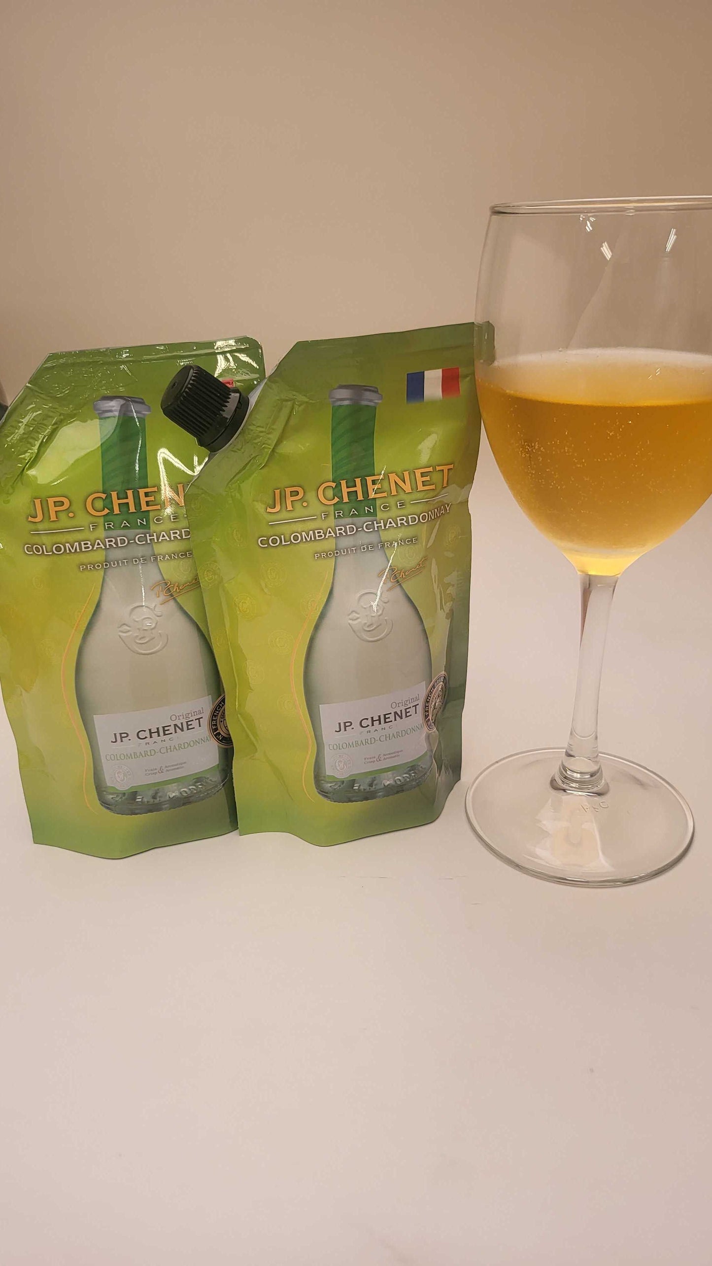 J.P.シェネ イージーパック コロンバール・シャルドネ 187ml (J.P.CHENET EASY-PACK COLOMBARD-CHARDONNAY)